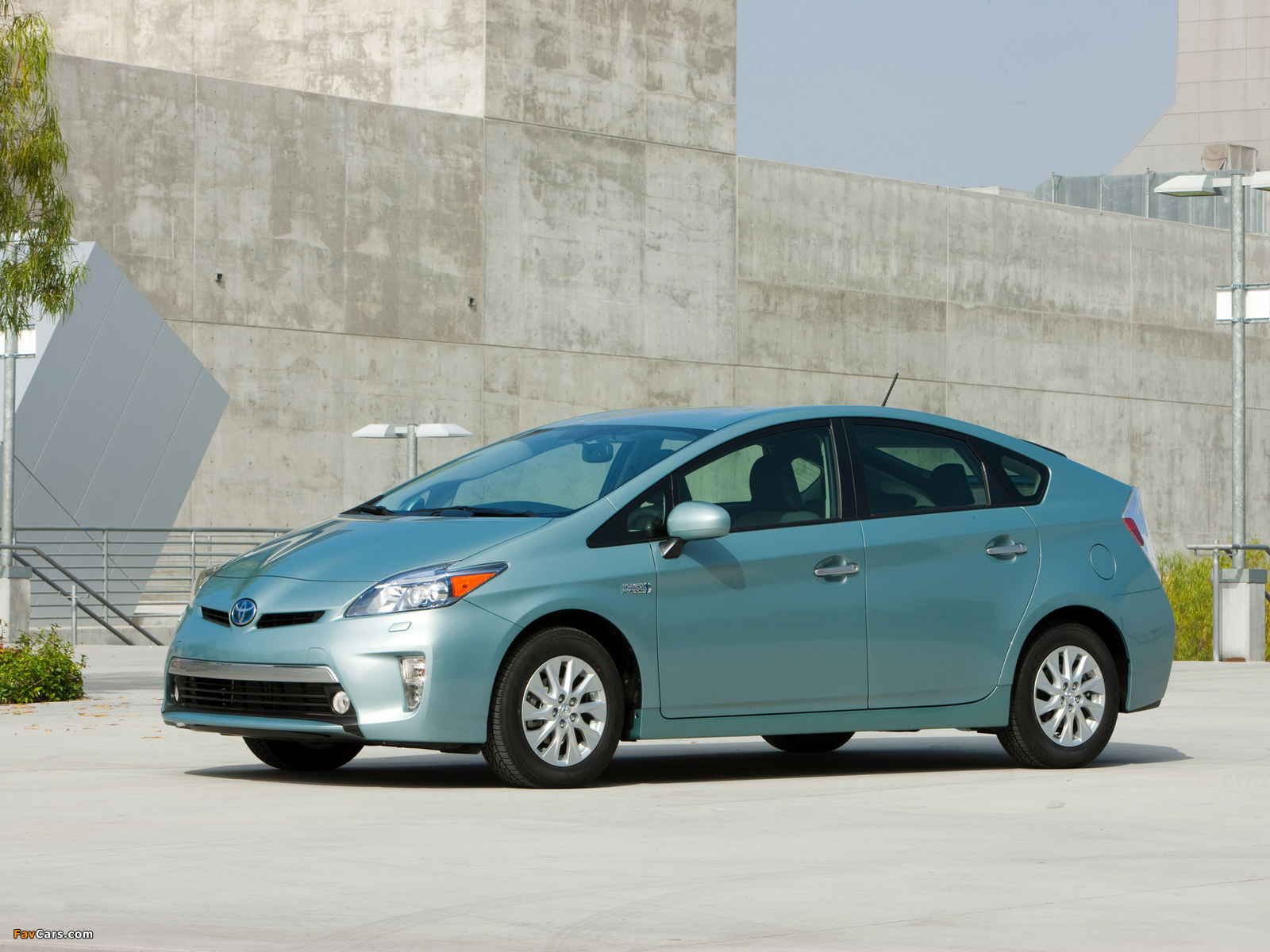 Photos of Toyota Prius Plug-In Hybrid US-spec (ZVW35) 2011 (1600 x 1200)