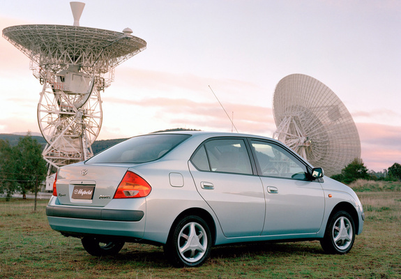 Pictures of Toyota Prius Hybrid AU-spec (NHW10) 1997–2000