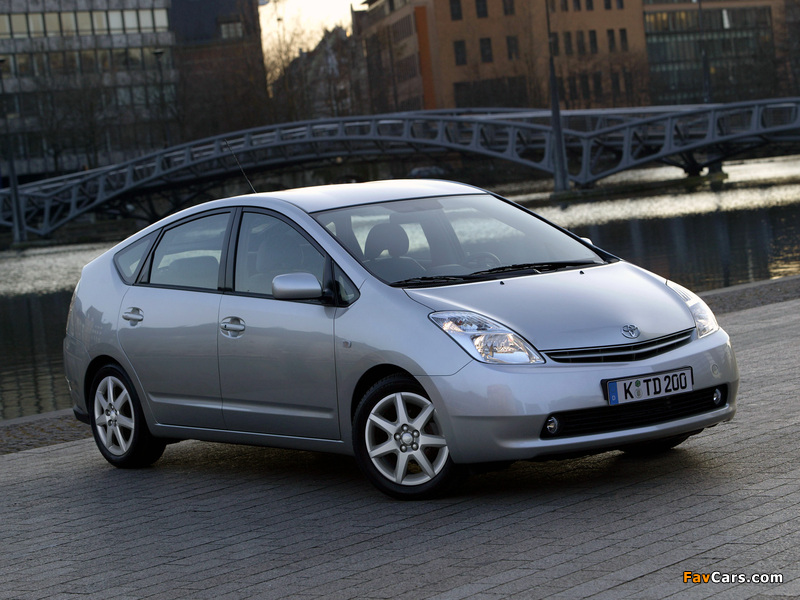 Pictures of Toyota Prius (NHW20) 2003–09 (800 x 600)