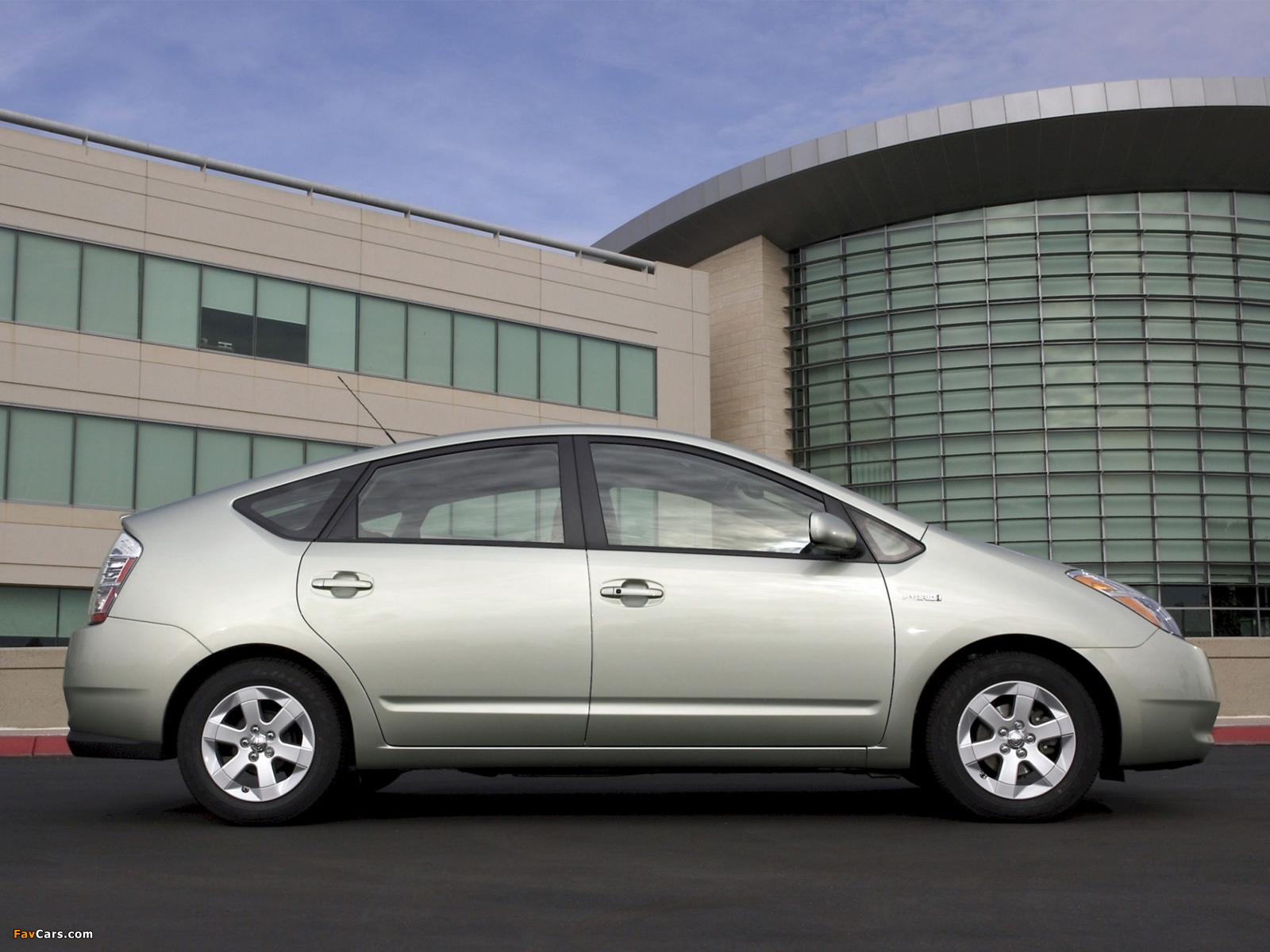 Pictures of Toyota Prius US-spec (NHW20) 2003–09 (1600 x 1200)