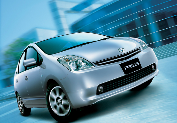 Pictures of Toyota Prius JP-spec (NHW20) 2003–11