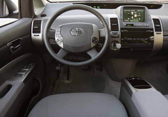Pictures of Toyota Prius US-spec (NHW20) 2003–09