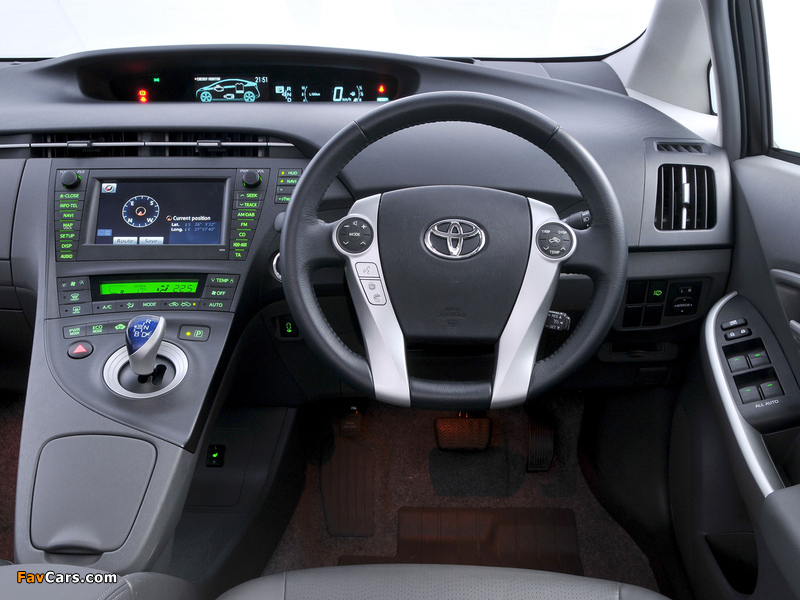 Pictures of Toyota Prius ZA-spec (ZVW30) 2009–11 (800 x 600)