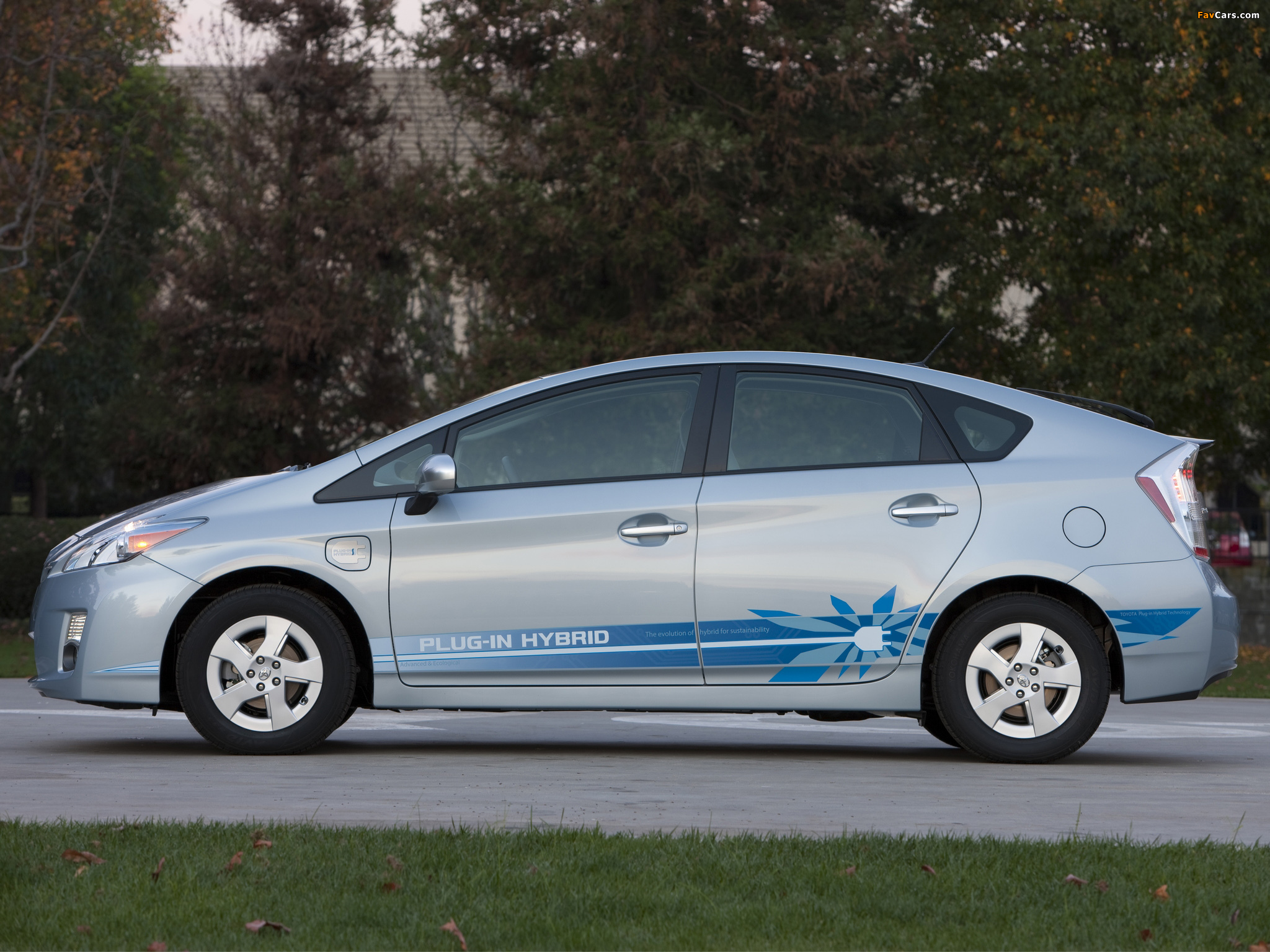 Pictures of Toyota Prius Plug-In Hybrid Pre-production Test Car US-spec (ZVW35) 2009–10 (2048 x 1536)