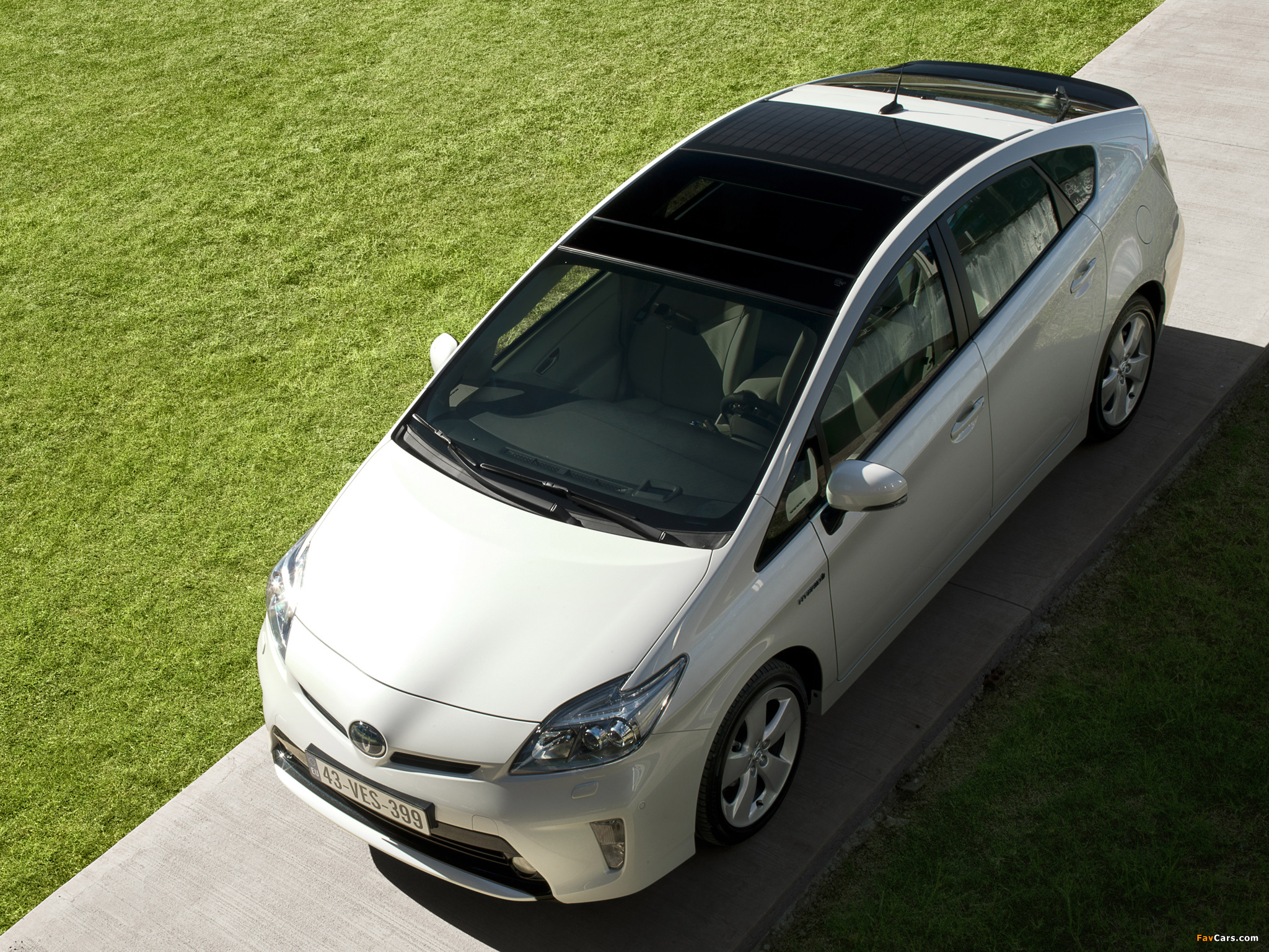 Pictures of Toyota Prius (ZVW30) 2011 (2048 x 1536)