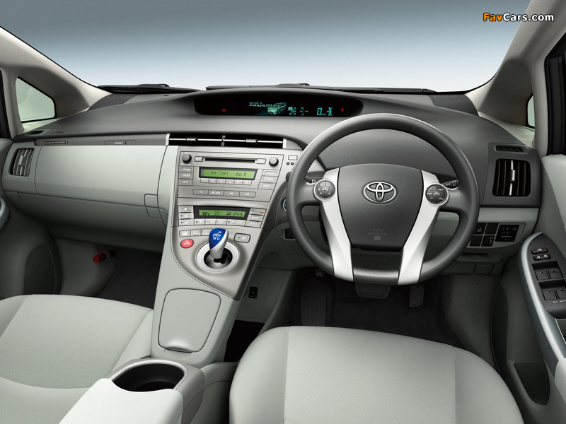 Pictures of Toyota Prius PHV S (ZVW35) 2011 (800 x 600)