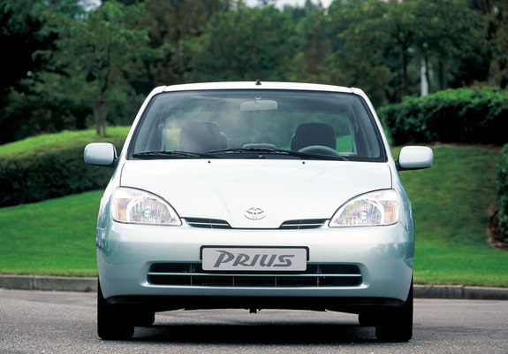 Toyota Prius (NHW10) 1997–2000 pictures