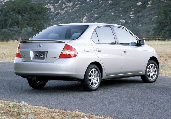 Toyota Prius US-spec (NHW11) 2000–03 pictures