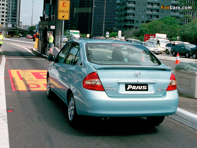 Toyota Prius AU-spec (NHW11) 2001–03 pictures (640 x 480)
