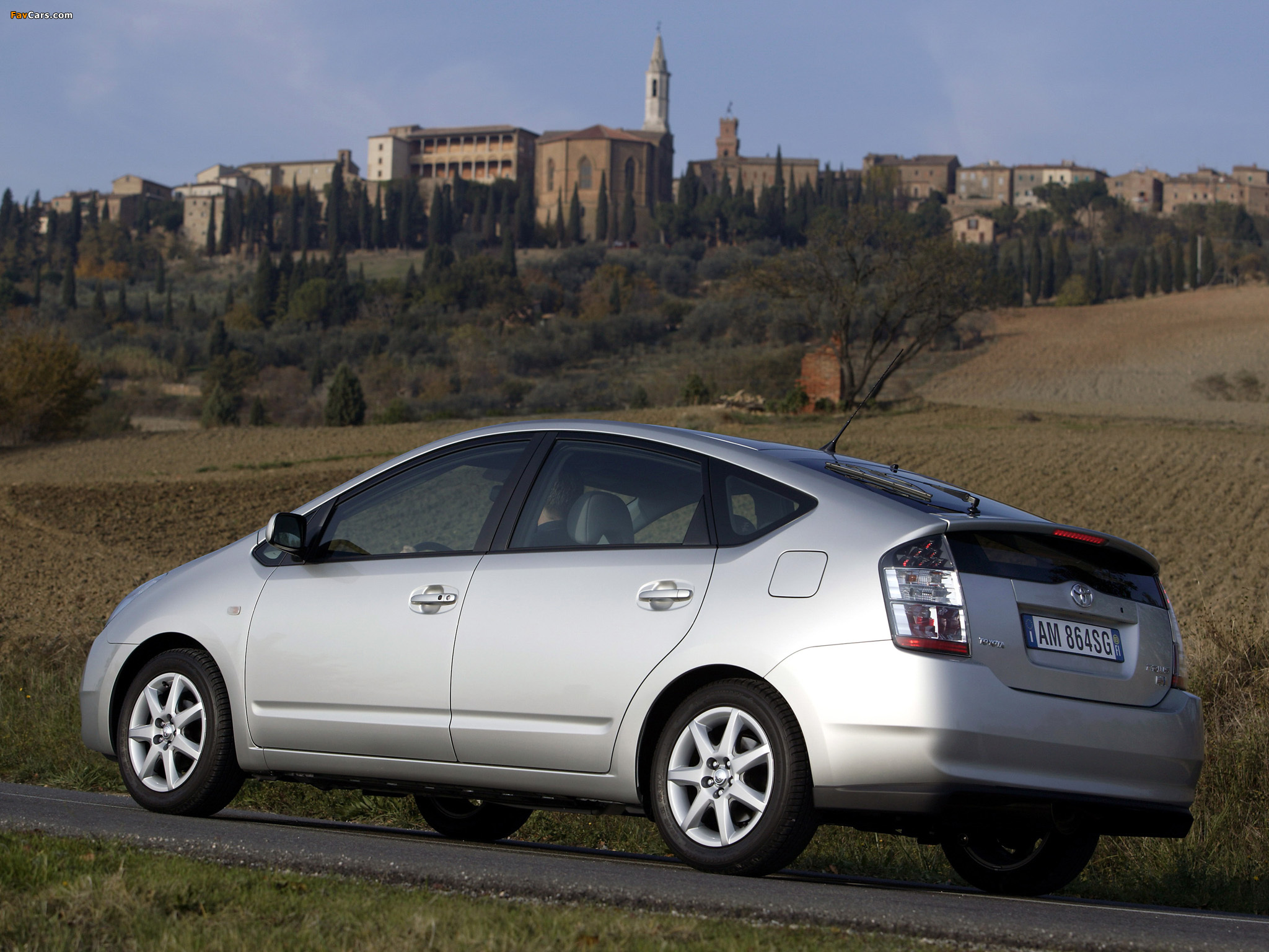 Toyota Prius (NHW20) 2003–09 images (2048 x 1536)