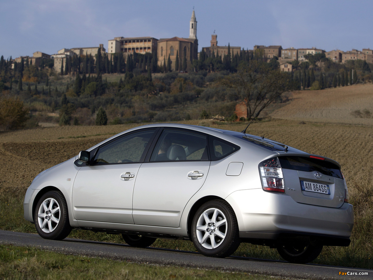 Toyota Prius (NHW20) 2003–09 images (1280 x 960)