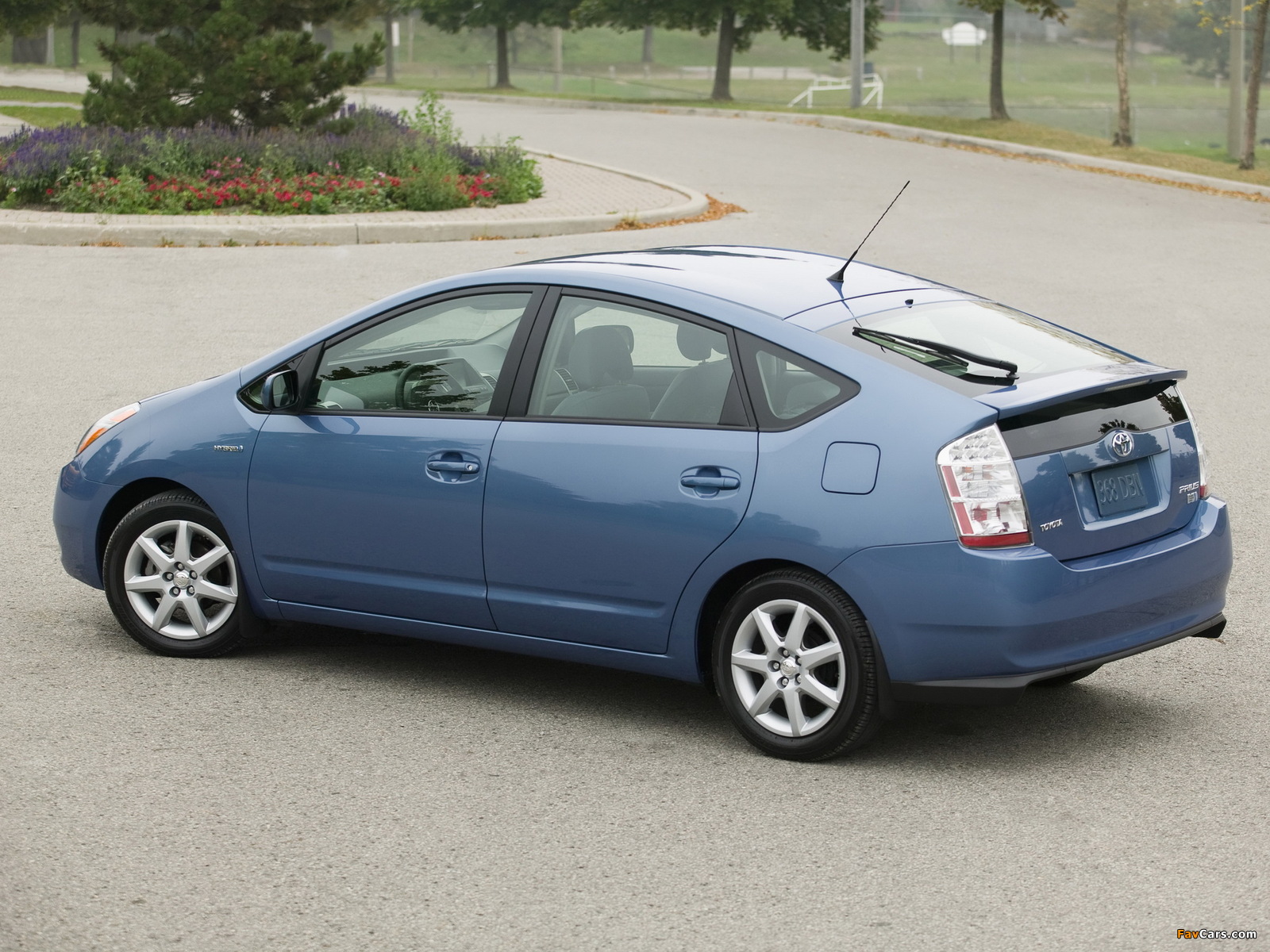 Toyota Prius US-spec (NHW20) 2003–09 images (1600 x 1200)