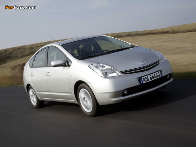 Toyota Prius (NHW20) 2003–09 pictures (640 x 480)