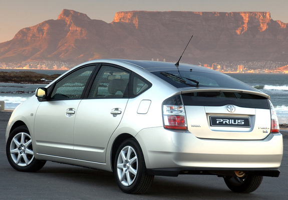 Toyota Prius ZA-spec (NHW20) 2003–09 pictures