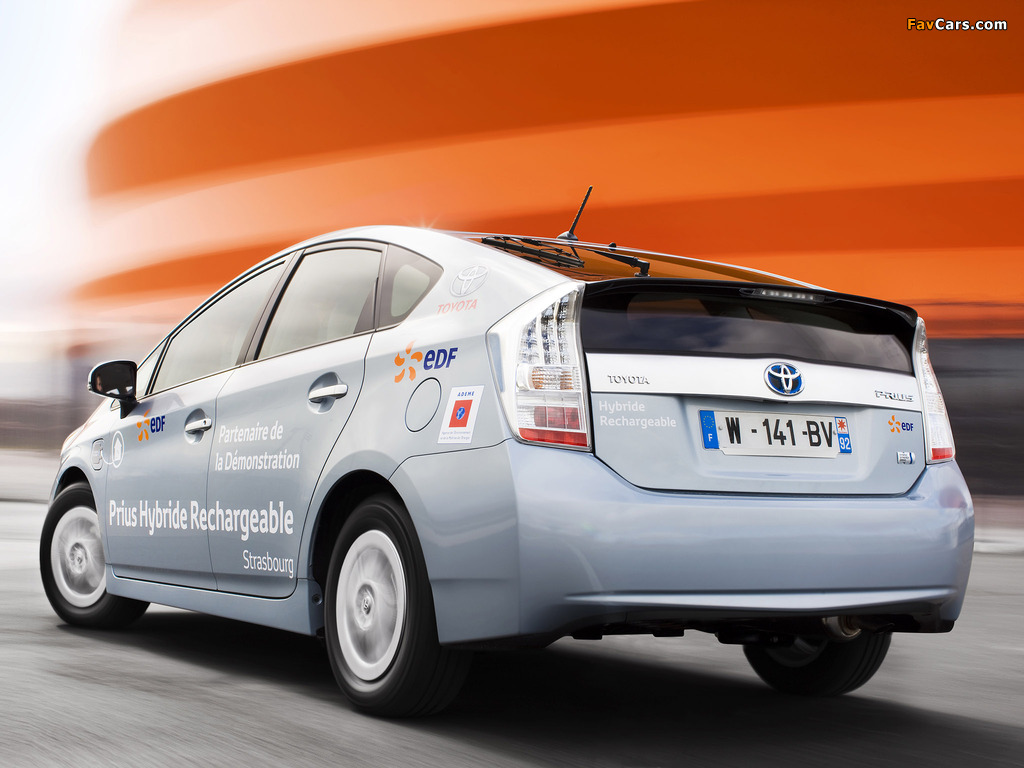 Toyota Prius Plug-In Hybrid Pre-production Test Car EU-spec (ZVW35) 2009–10 pictures (1024 x 768)