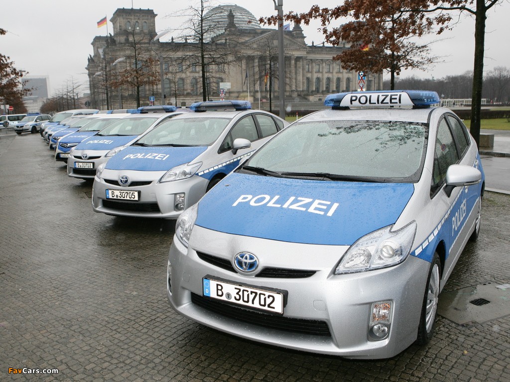 Toyota Prius Police (ZVW30) 2009–11 pictures (1024 x 768)