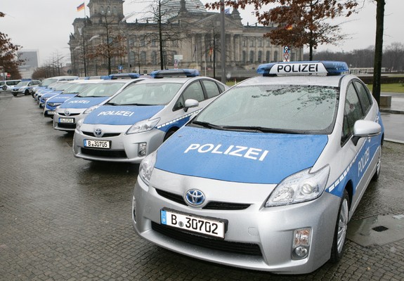 Toyota Prius Police (ZVW30) 2009–11 pictures