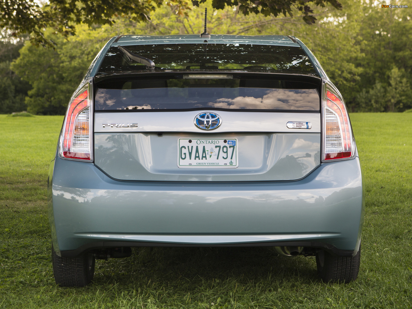 Toyota Prius Plug-In Hybrid US-spec (ZVW35) 2011 images (1600 x 1200)