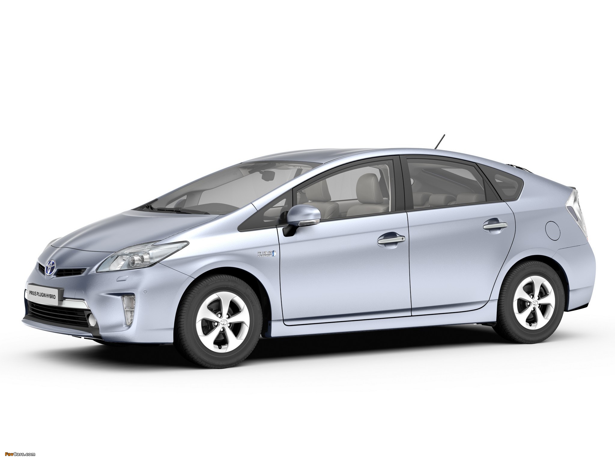 Toyota Prius Plug-In Hybrid (ZVW35) 2011 pictures (2048 x 1536)