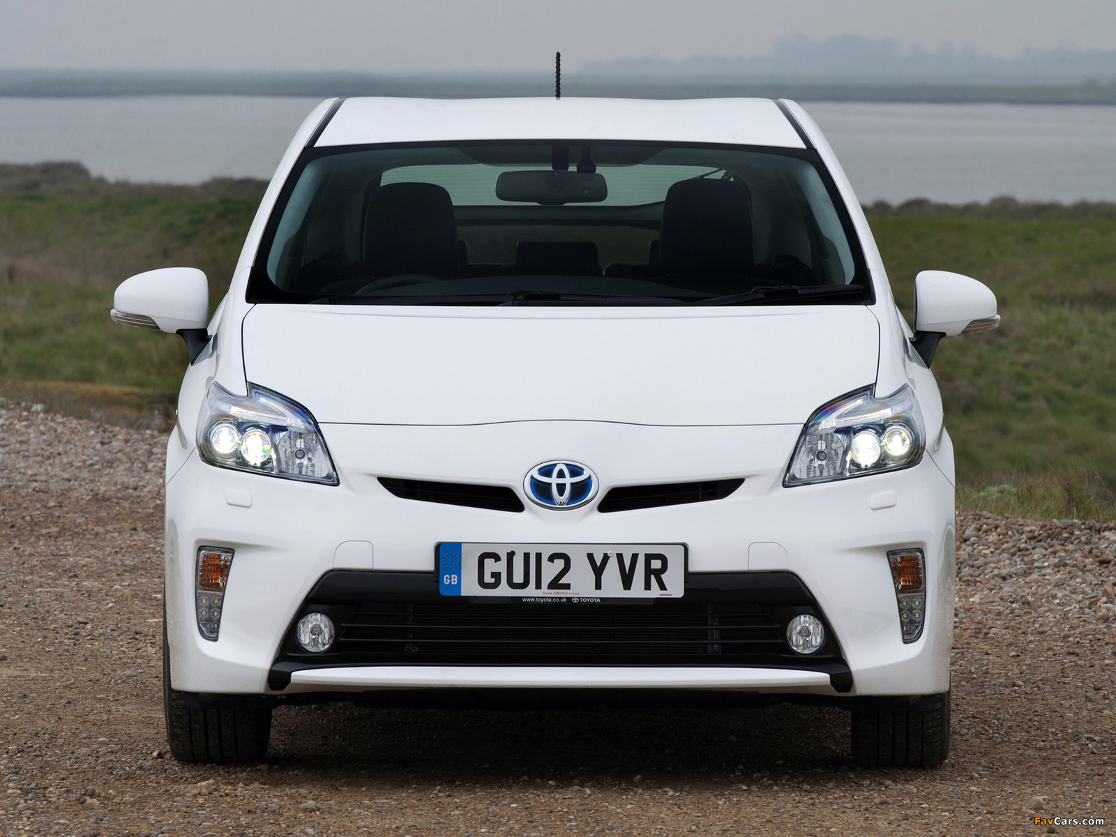 Toyota Prius UK-spec (ZVW30) 2012 photos (1600 x 1200)