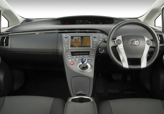 Toyota Prius ZA-spec (ZVW30) 2012 pictures