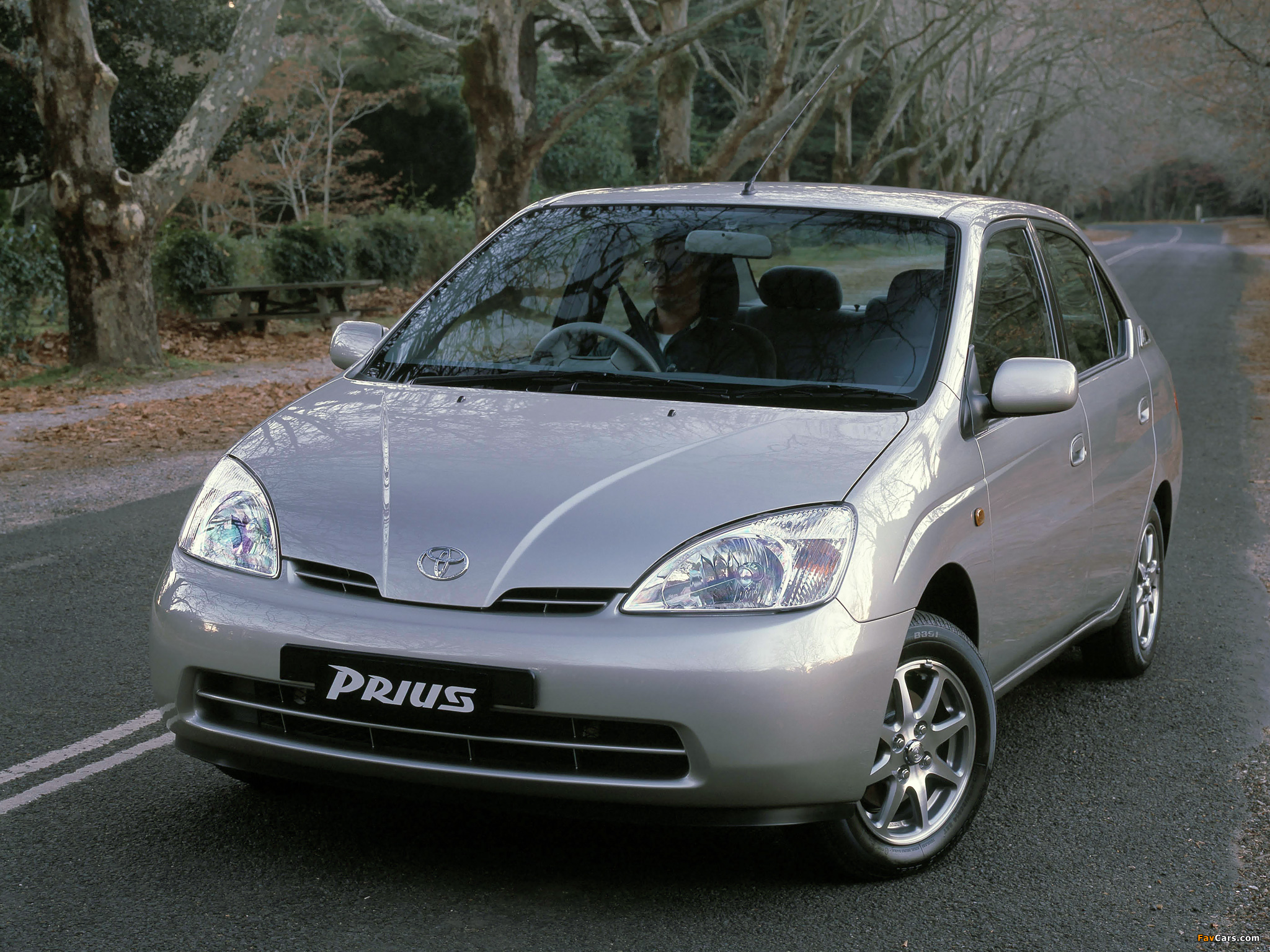 Toyota Prius AU-spec (NHW11) 2001–03 wallpapers (2048 x 1536)