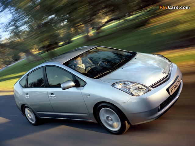 Toyota Prius (NHW20) 2003–09 wallpapers (640 x 480)