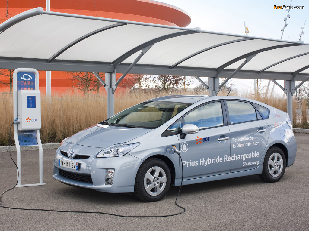 Toyota Prius Plug-In Hybrid Pre-production Test Car EU-spec (ZVW35) 2009–10 wallpapers (1024 x 768)