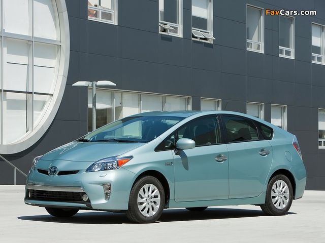 Toyota Prius Plug-In Hybrid US-spec (ZVW35) 2011 wallpapers (640 x 480)