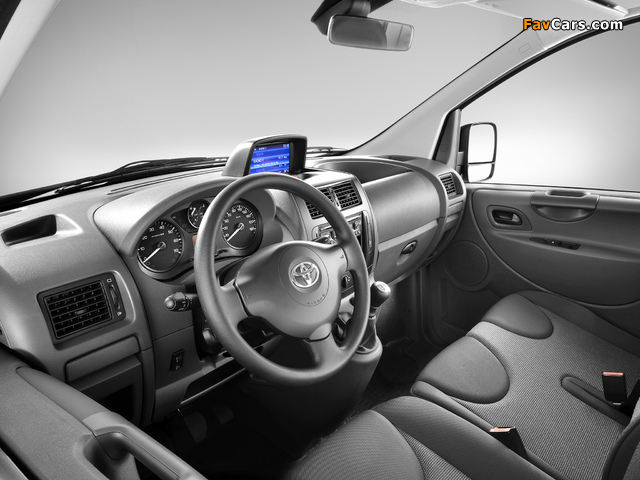 Photos of Toyota ProAce Van Long 2013 (640 x 480)