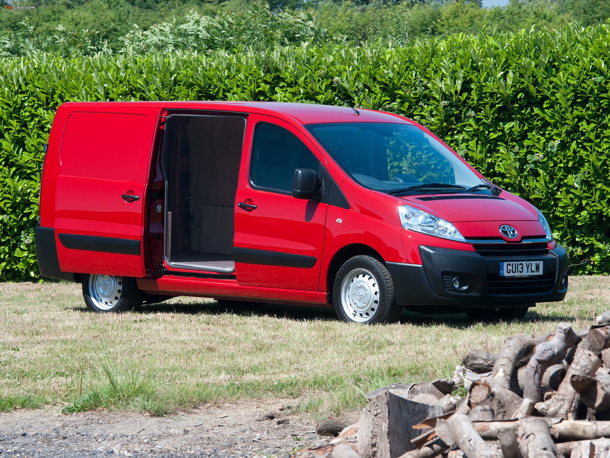 Photos of Toyota ProAce Van Long UK-spec 2013 (2048 x 1536)