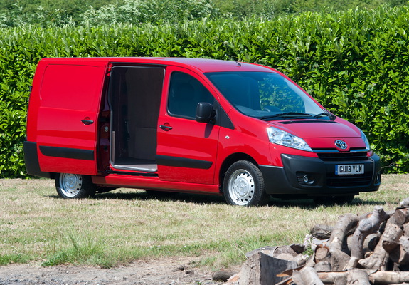 Photos of Toyota ProAce Van Long UK-spec 2013