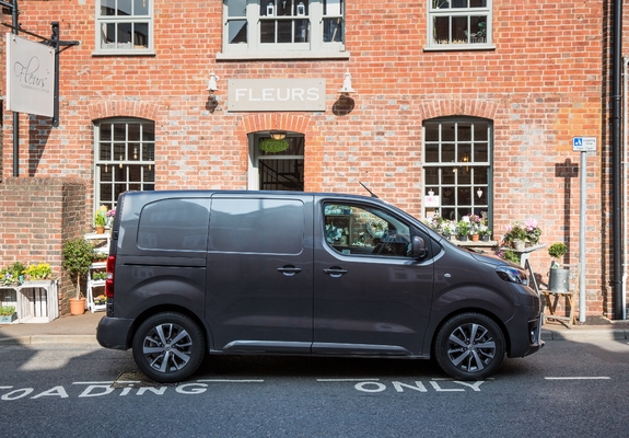 Pictures of Toyota ProAce Van Compact UK-spec 2017
