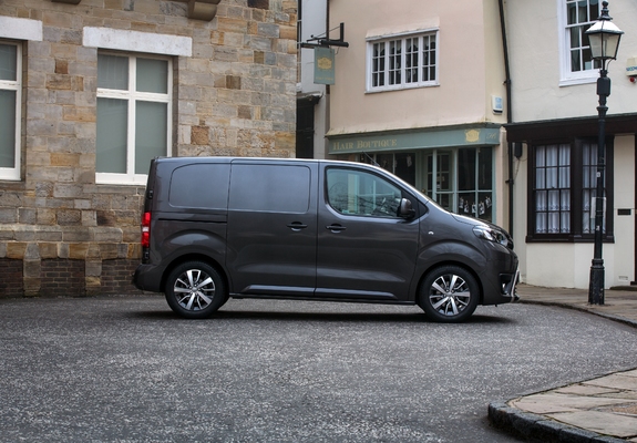 Pictures of Toyota ProAce Van Compact UK-spec 2017