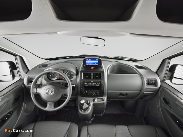 Toyota ProAce Van Long 2013 images (640 x 480)