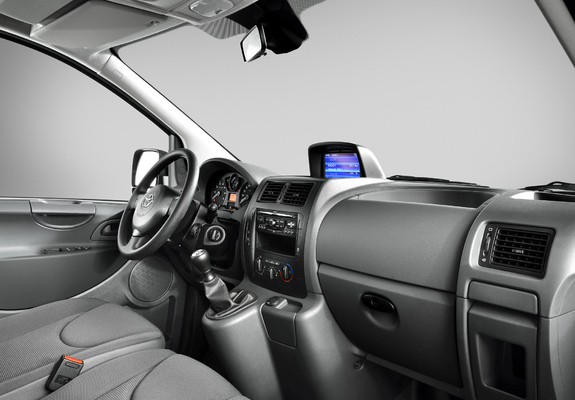 Toyota ProAce Van Long 2013 images