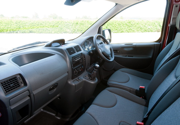 Toyota ProAce Van Long UK-spec 2013 images