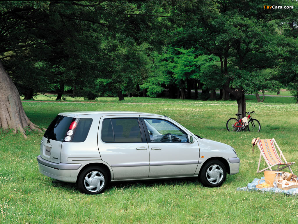 Pictures of Toyota Raum (EXZ10) 1997–2003 (1024 x 768)