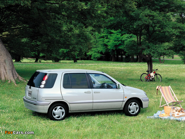 Pictures of Toyota Raum (EXZ10) 1997–2003 (640 x 480)