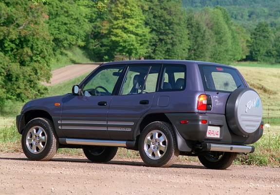 Images of Toyota RAV4 5-door US-spec 1994–97