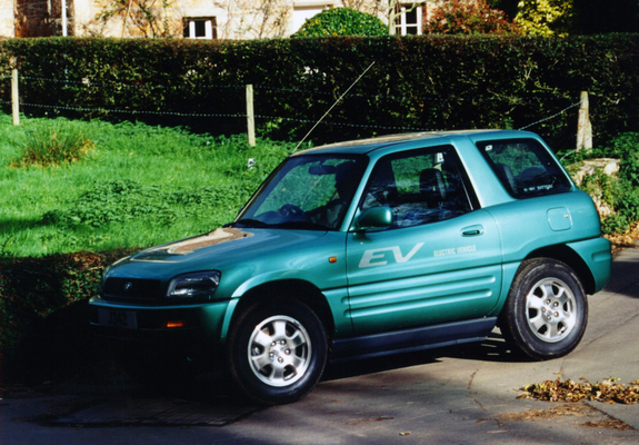 Images of Toyota RAV4 EV 3-door UK-spec 1997