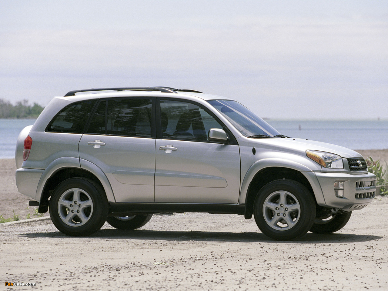 Images of Toyota RAV4 US-spec 2000–03 (1280 x 960)