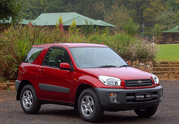 Images of Toyota RAV4 3-door ZA-spec 2000–03