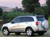 Images of Toyota RAV4 US-spec 2003–05