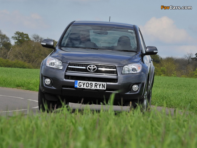 Images of Toyota RAV4 UK-spec 2008–10 (640 x 480)