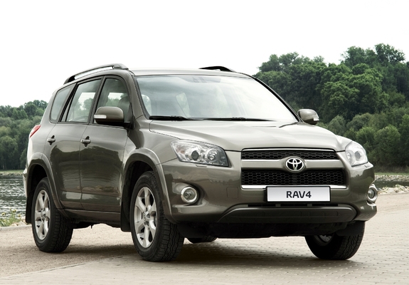 Images of Toyota RAV4 2010
