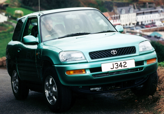 Photos of Toyota RAV4 EV 3-door UK-spec 1997