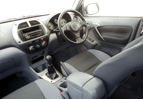Photos of Toyota RAV4 5-door ZA-spec 2000–03