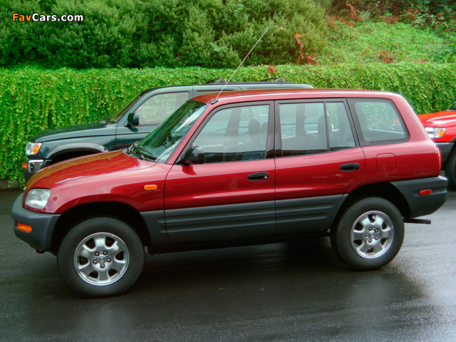 Toyota RAV4 5-door US-spec 1994–97 images (640 x 480)