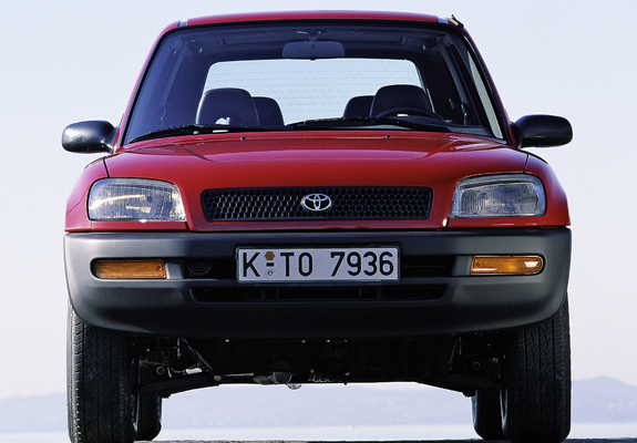 Toyota RAV4 3-door 1994–97 images